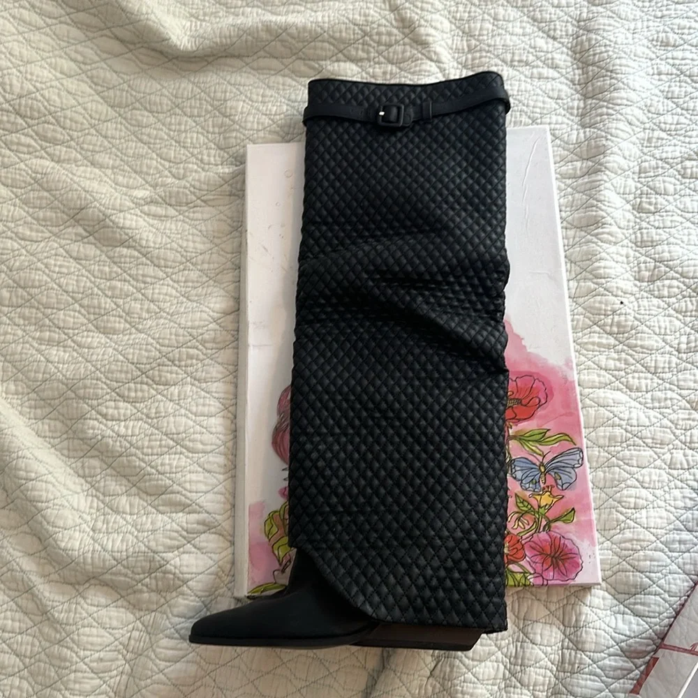 Knee High Leather Boots Jeffrey Campbell Black Quilted size 11 - Picture 1 of 8